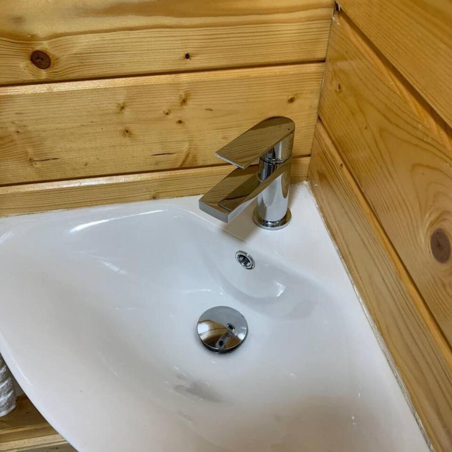Immaculate 5 Mins To Dog Friendly Ferienhaus